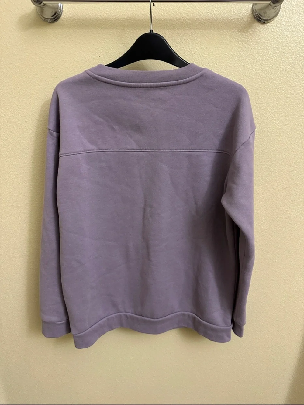 Mondetta Lavender Crewneck Sweatshirt med - Picture 2 of 3